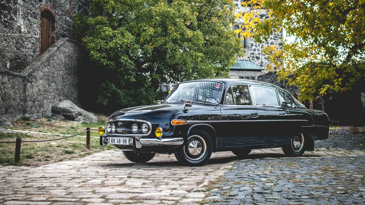 The most famous representative car of strong history and Czechoslovakia – A Week in the Garage